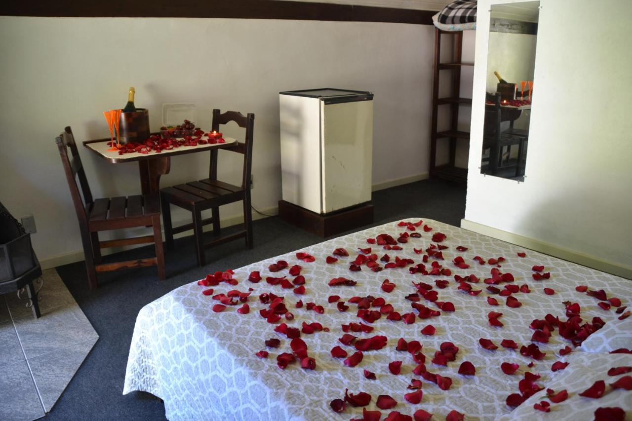 Hotel Pousada Dos Pinheiros Canela Eksteriør bilde